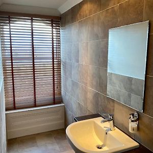 Twin Room Private Bathroom